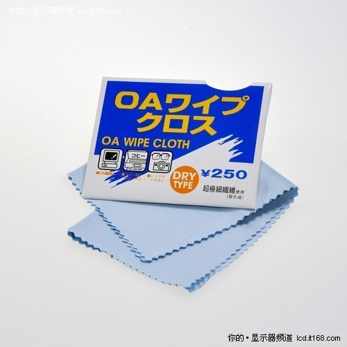 误区四:眼镜布就能清洁液晶显示器